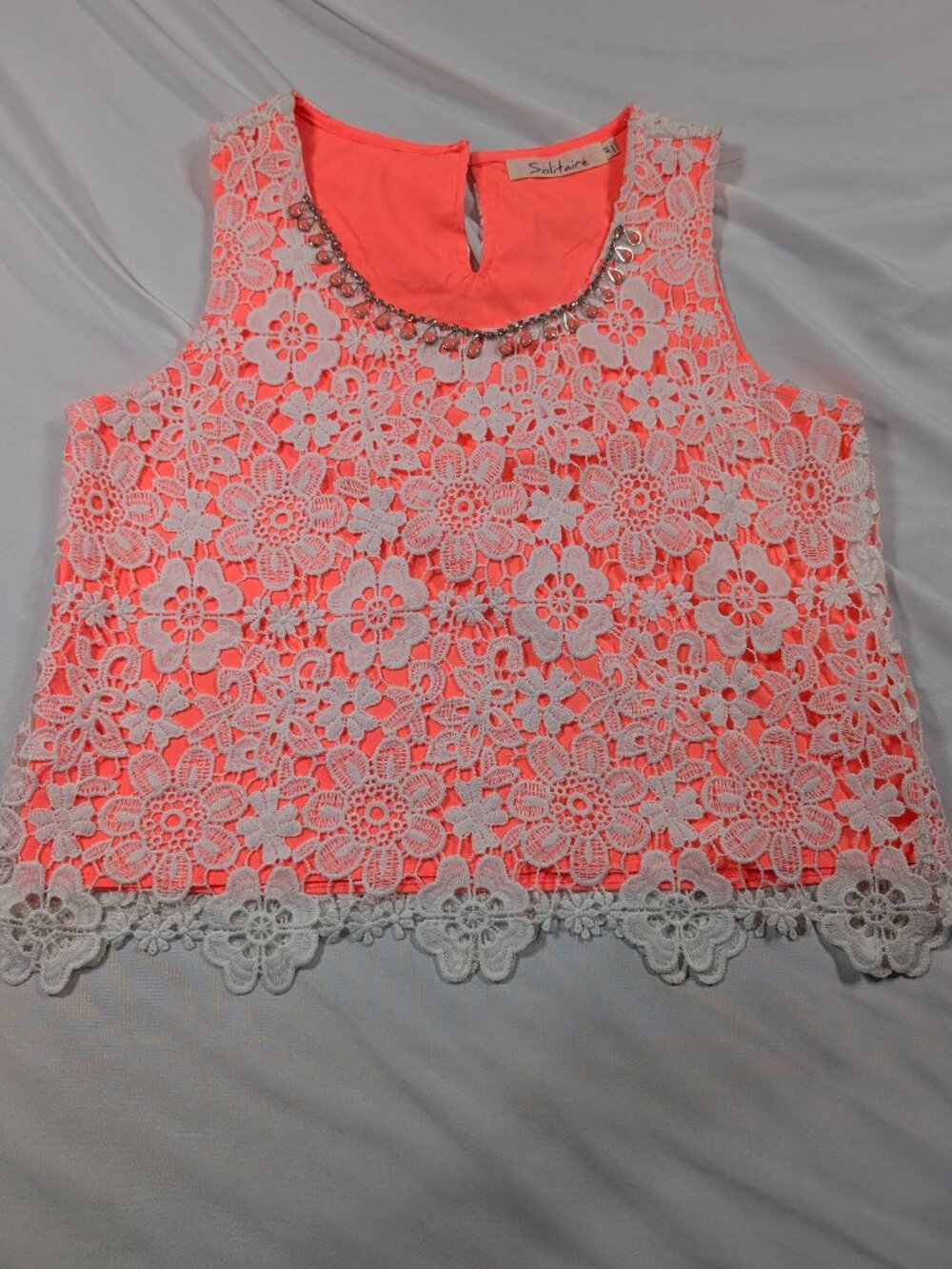 Solitaire Coral Pink White Floral Crochet Lace Beaded Tank Top M